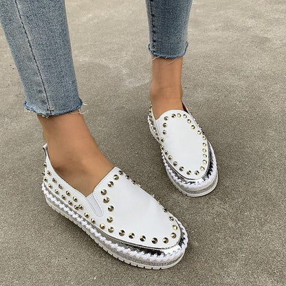 Faith – Flat Sneakers with Studs