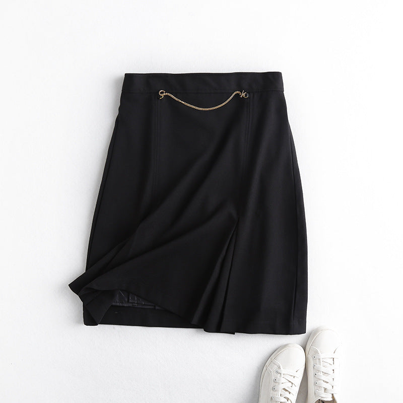 Joanne – Wide Pleated Skirt with Chain Detail