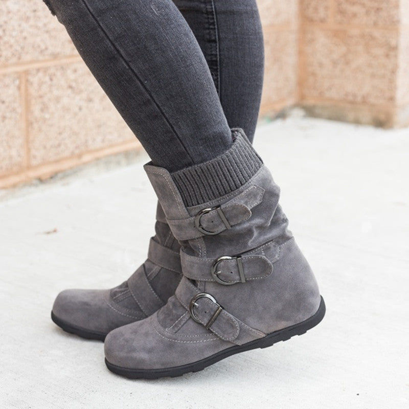 Jamie – Comfortable Winter Boots with Strap and Buckle