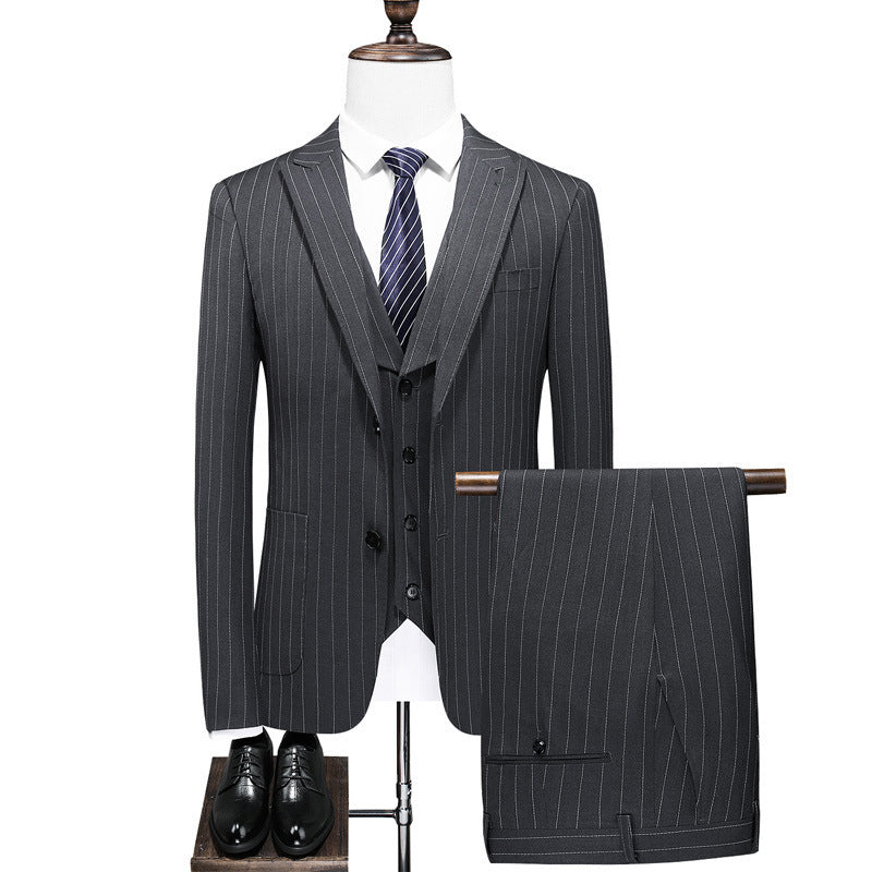 Bradley – Striped Men's Suit in Slim-Fit Style