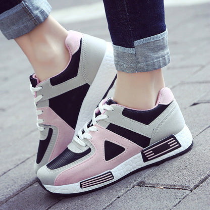 Emily – Trendy Sneakers