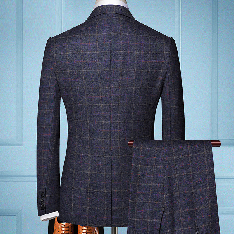 Stephen – Three-Piece Men's Suit with Plaid Pattern