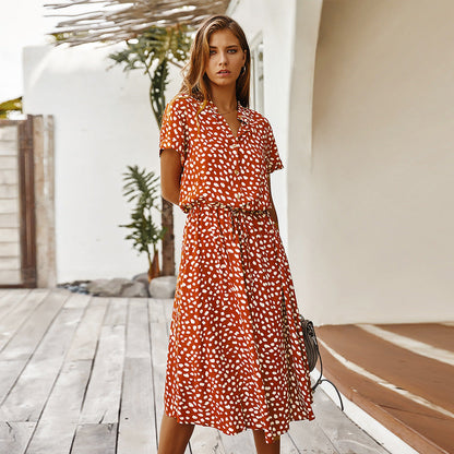 Alison – Short Dress with Wave Dot Pattern and Collar