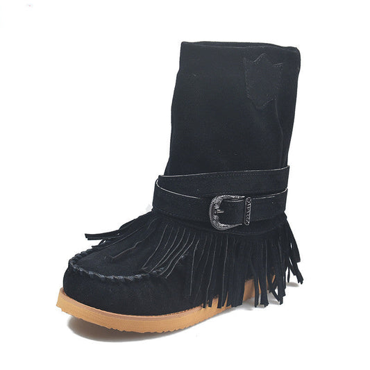 Victoria – Fashionable Women's Boots with Fringe and Buckle