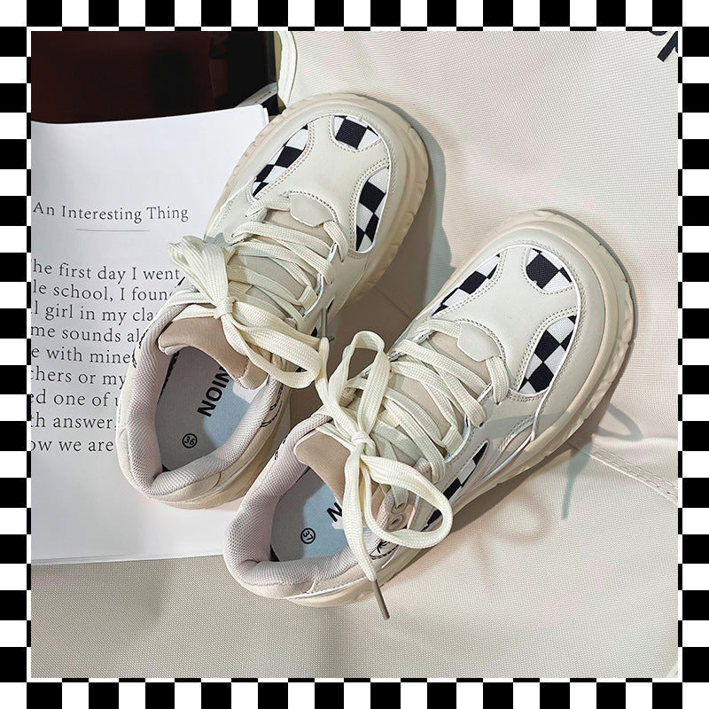 Linda – Retro Sporty Shoes with Check Pattern and Large Toe