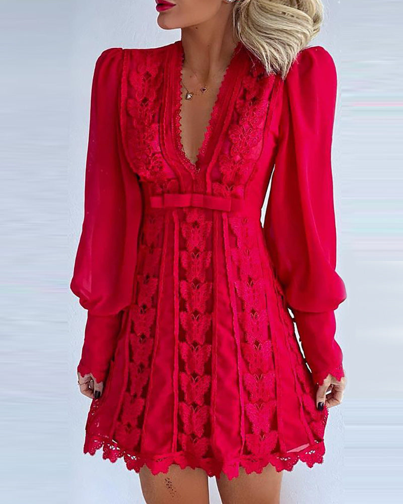 Louise – Elegant Lace Dress with Deep V-Neck and Long Puff Sleeves