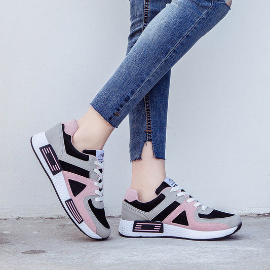 Emily – Trendy Sneakers