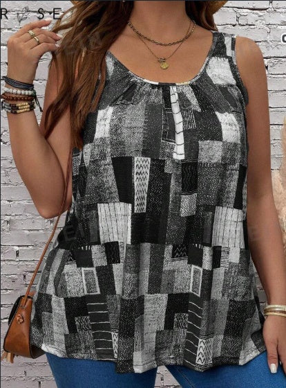 Tracy – Plus Size Women's Summer Tank Top with Geometric Print and Pleats