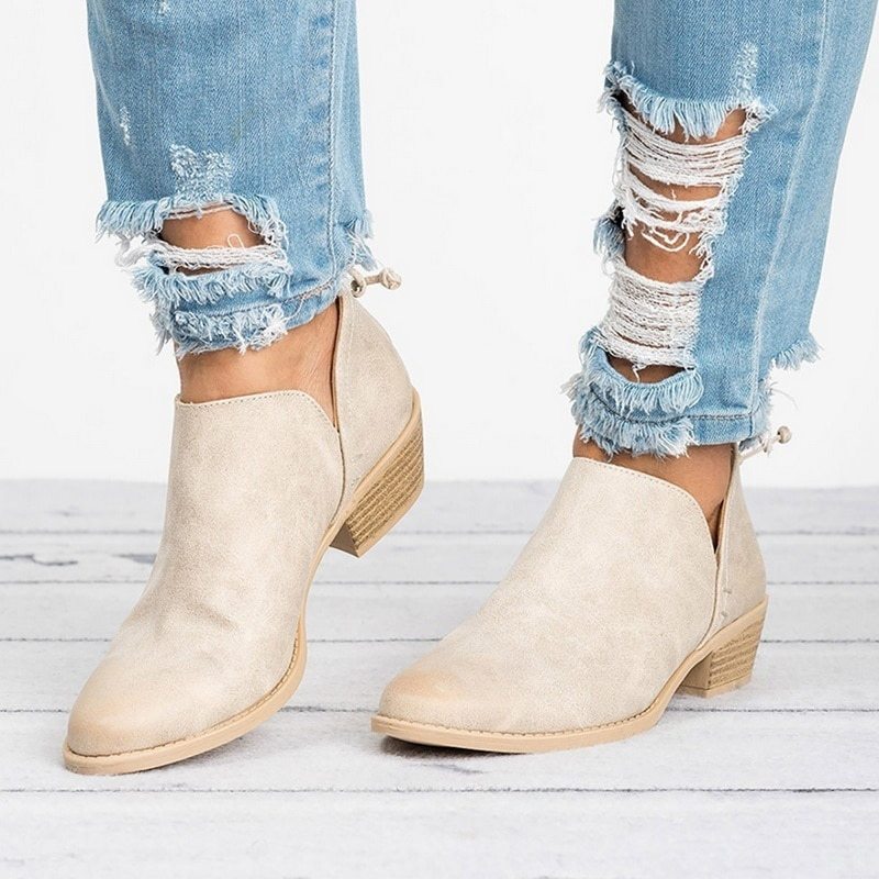 Julie – Retro High-Heeled Booties