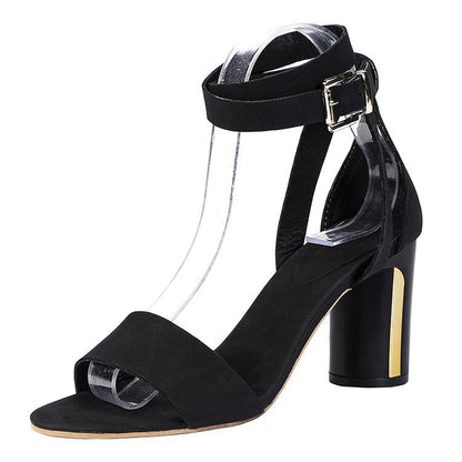 Zoe – Chunky High Heels with Buckle Straps