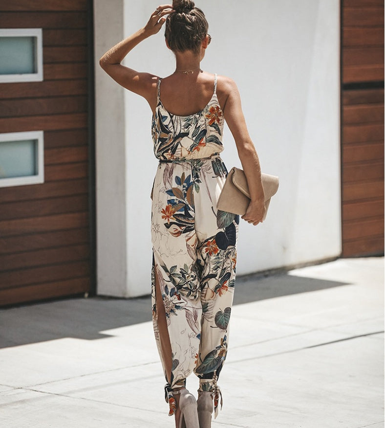 Caroline – Backless Jumpsuit with Pockets and V-Neck