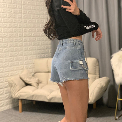 Brenda – High-Waisted Denim Shorts with Chain and Wide Leg