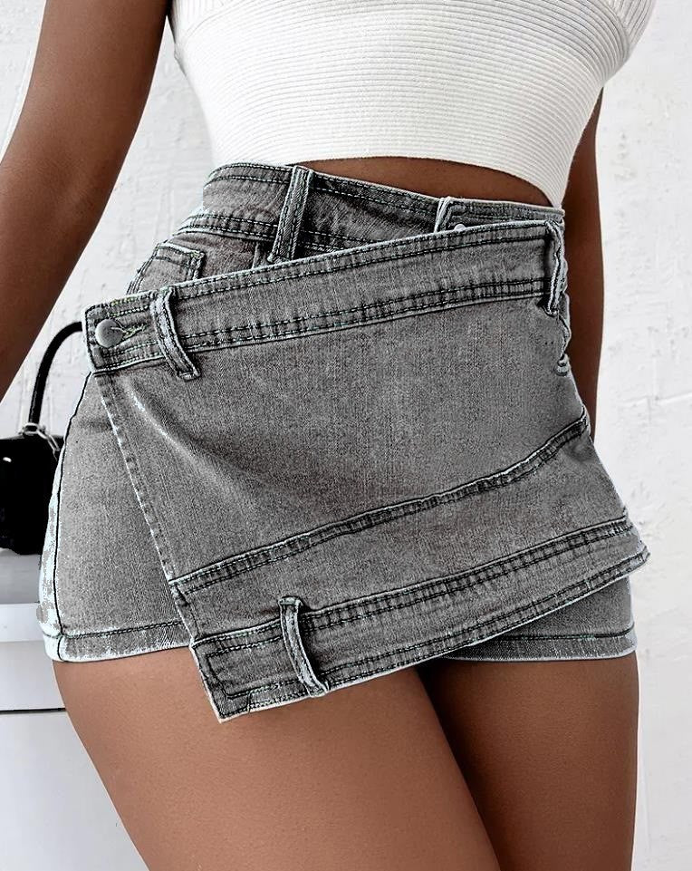 Michelle – Y2K Vintage Denim Shorts with Asymmetrical Hem