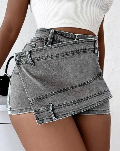 Michelle – Y2K Vintage Denim Shorts with Asymmetrical Hem