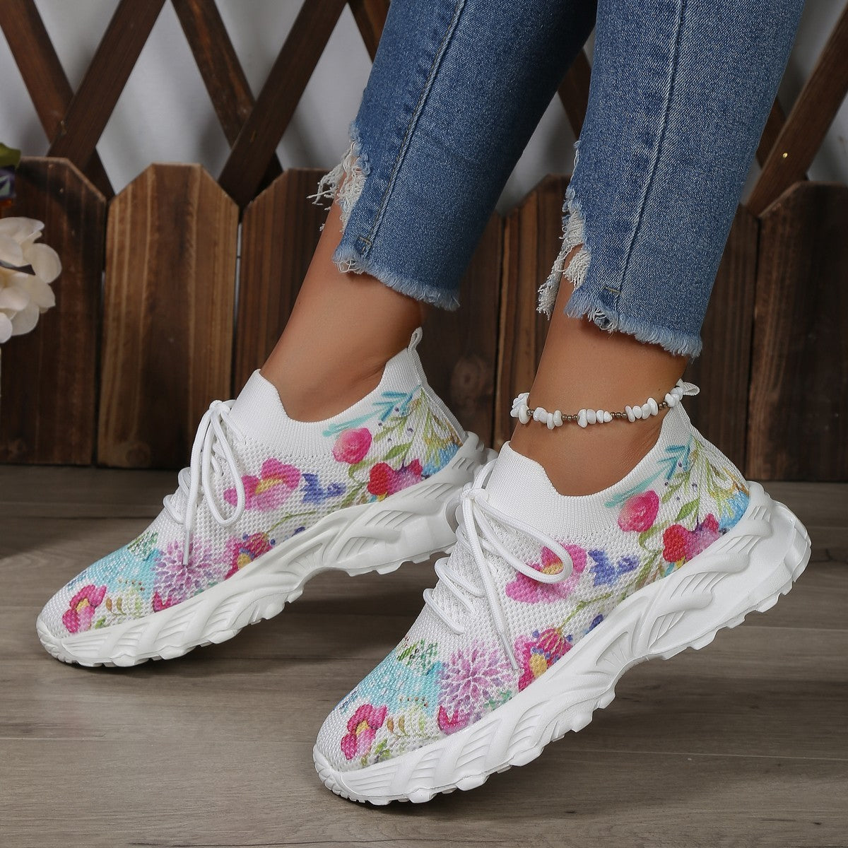 Rebecca – Breathable Women's Sneakers with Floral Pattern