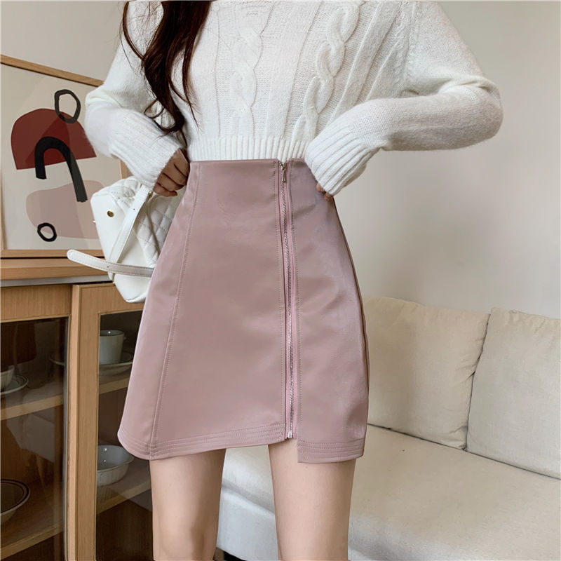 Jasmine – High-Waisted Vegan Leather Skirt