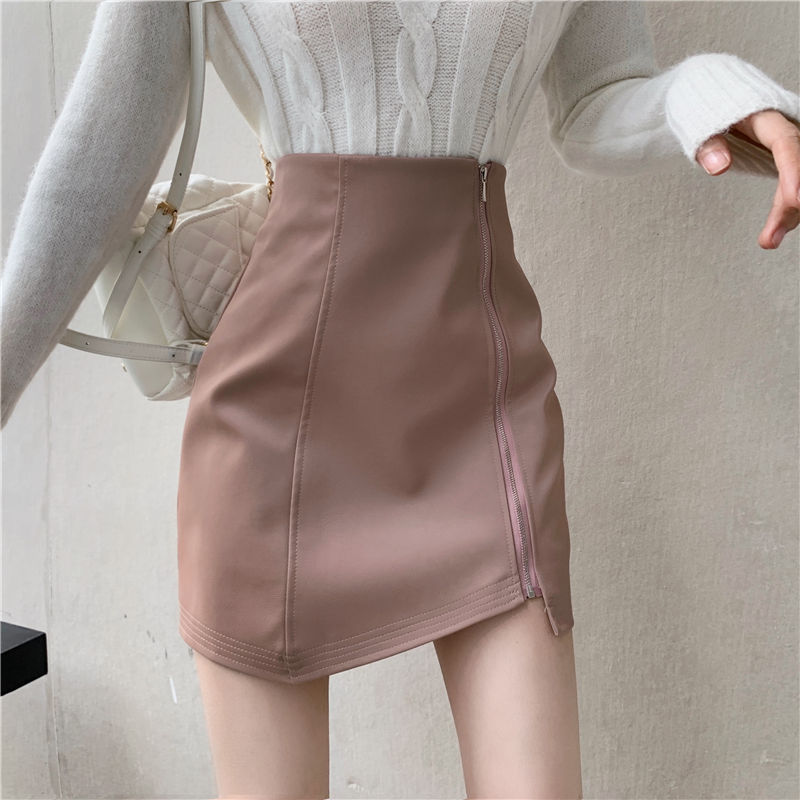 Jasmine – High-Waisted Vegan Leather Skirt