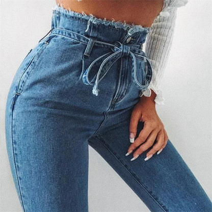 Julie – High-Waist Jeans with Stylish Design