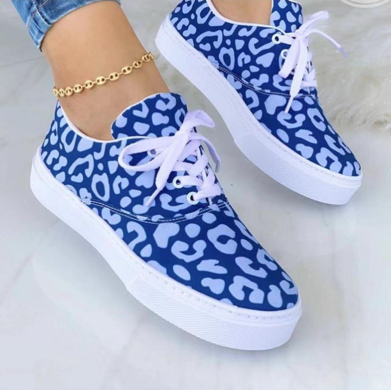 Lily – Fashionable Canvas Lace-Up Shoes for Women