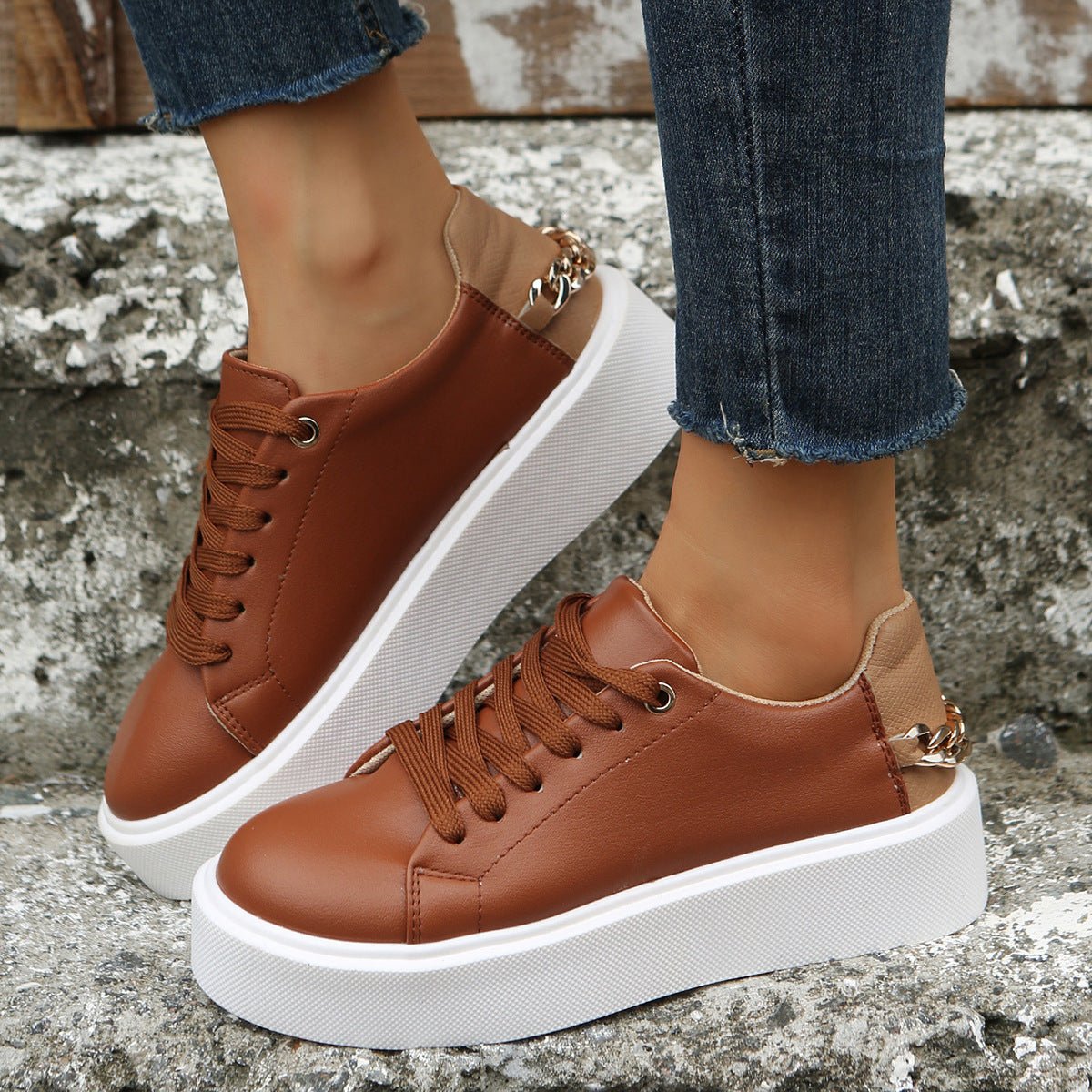 Mandy – Flat Sneakers with Chain Detail