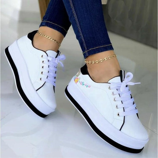 Victoria – Embroidered Women's Platform Sneakers