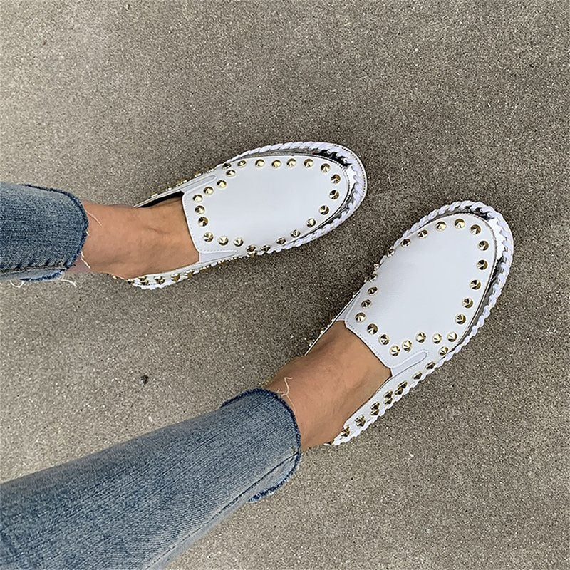 Faith – Flat Sneakers with Studs