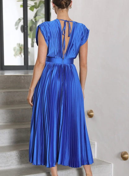 Kathryn – Pleated Dress with V-Neck