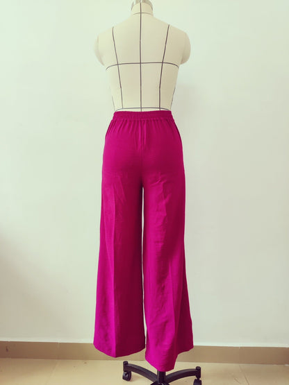 Lynda – Relaxed Wide-Leg Pleated Pants