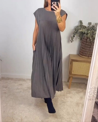 Stephanie – Sleeveless Pleated Dress