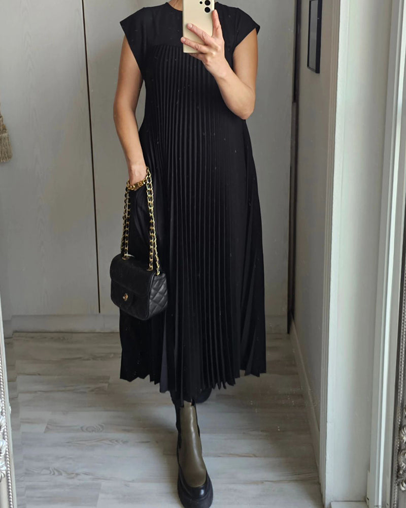 Stephanie – Sleeveless Pleated Dress